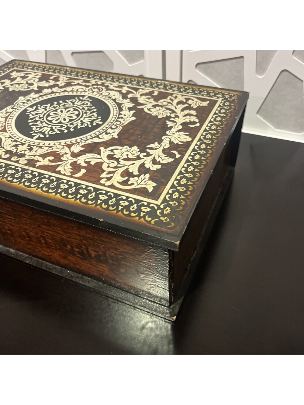 Vintage Style Decorative Wooden Flip Top Storage Box Chest 15x10.75 - Picture 9 of 9